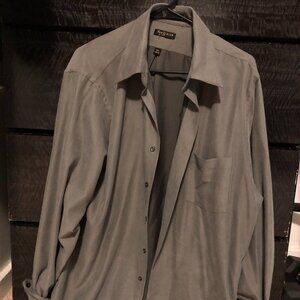 Men's Van Heusen Collared Long-Sleeved Shirt Size 34/35